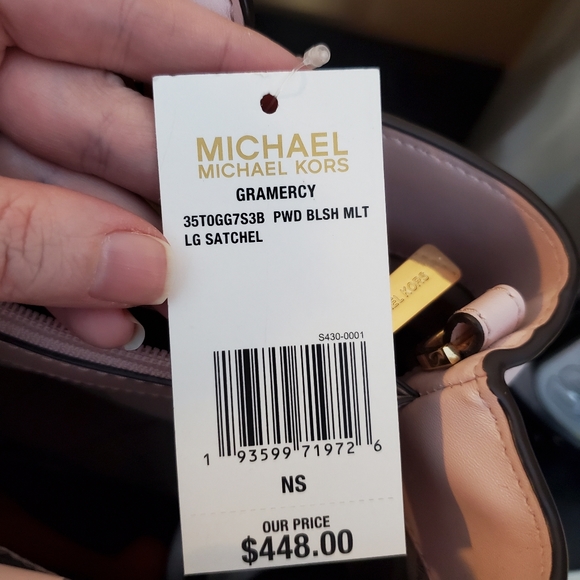 Michael Kors pink handbag - Picture 7 of 7